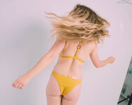Hannah Yellow Bikini Shooting (5).jpg