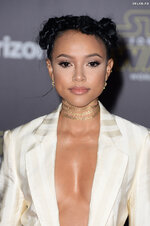 Karrueche Tran - Star Wars The Force Awakens Premiere in Hollywood, 2015-12-14 - 06.jpg