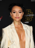 Karrueche Tran - Star Wars The Force Awakens Premiere in Hollywood, 2015-12-14 - 13.jpg