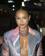 Karrueche Tran - braless arriving Vanity Fair Party in Hollywood 22.03.22 - 272911911_1-21.jpg