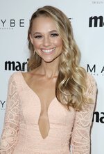 Madison Iseman - Marie Claires Celebration in West Hollywood, 2017-04-21 - 04.jpg