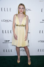 Dakota Fanning - ELLE Women in Hollywood Awards in LA, 2016-10-24 - 02.jpg