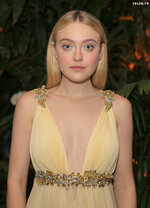 Dakota Fanning - ELLE Women in Hollywood Awards in LA, 2016-10-24 - 12.jpg