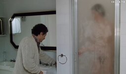 Sigourney-Weaver-nude-topless-and-very-hot-Half-Moon-Street-1986_9.jpg