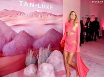 Paris hilton sexy legs tan luxe launch la 20
