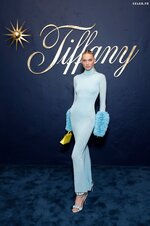 Elsa hosk braless tiffany co blue book launch 4