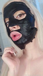 vivianroseofficial-09-11-2020-1225736460-Bigger lips give better blowjobs, it's a fact! 殺 I ...jpeg