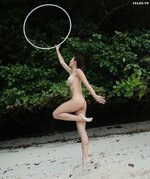 risa-izumi-japan-gymnast-nude-model-9.jpg