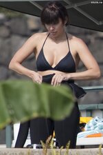 24834 natalie imbruglia bikini 05 122 172lo