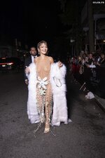 466682520_rita_ora_at_the_met_gala_after_party_in_new_york_05-06-2024__6_.jpg