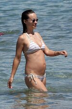 pregnant-olivia-wilde-in-bikini-at-a-beach-in-maui-04-28-2016-8.jpg