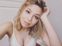 JennetteMcCurdy_random_01.jpeg