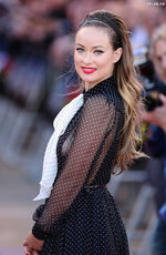 Olivia Wilde - Cowboys & Aliens Premiere_04.jpg