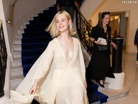 Elle Fanning - 77th Cannes Film Festival Cannes, Frankreich, 25.5.2024 - 01.jpg