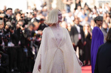 Elle Fanning - 77th Cannes Film Festival Cannes, Frankreich, 25.5.2024 - 18.jpg