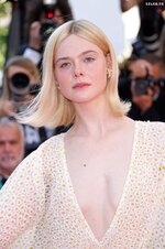 Elle Fanning - 77th Cannes Film Festival Cannes, Frankreich, 25.5.2024 - 22.jpg