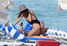 Emily Ratajkowski  Topless Candids on the Beach in Miami 4