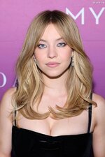 Sydney Sweeney - Armani Beauty My Way Refillable Parfum Launch New York 28.04.2023 (1).jpg