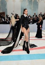 Kendall Jenner stunning legs and perfect ass Met Gala 1