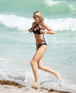 Lena Gercke im Bikini am beach in Miami 20