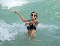 Lena Gercke im Bikini am beach in Miami 24