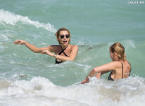 Lena Gercke im Bikini am beach in Miami 27