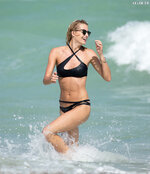 Lena Gercke im Bikini am beach in Miami 33