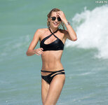 Lena Gercke im Bikini am beach in Miami 34