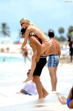 Lena Gercke on the beach in Miami 11