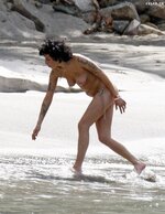 Amy winehouse topless 2 06