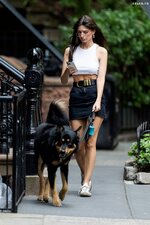 Emily ratajkowski braless walking dog new york 11