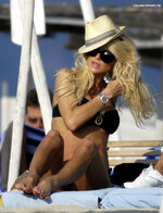 Victoria Silvstedt  Bikini St Tropez 1