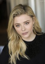 1541032317820 Chloe Moretz Venice Film Fest portraits 19