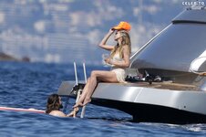 Heidi Klum in Bikini on a yacht in the South of France 05 30 2023  54 