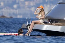 Heidi Klum in Bikini on a yacht in the South of France 05 30 2023  55 