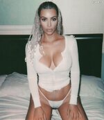 Kim kardashian9