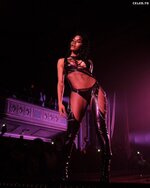 Teyana Taylor Sexy on a Stage 4