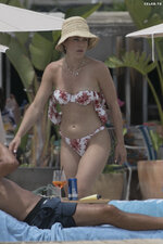 Melissa Roxburgh in Bikini at the beach in Barcelona 07 03 2023  69 