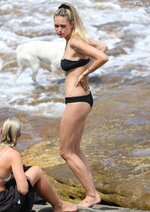Kendal Lee Schuler shows off her bikini body  at Bondi Beach in Sydney 10282017 14